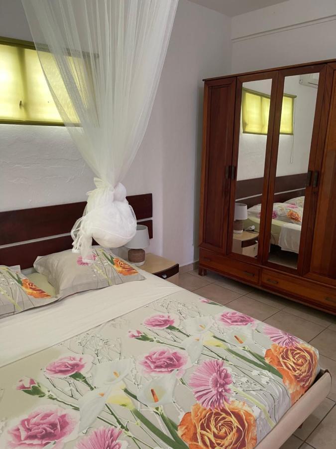 La Colline Business & Tourisme Hotel Le Lamentin Exterior photo