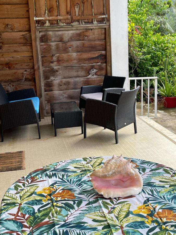 La Colline Business & Tourisme Hotel Le Lamentin Exterior photo