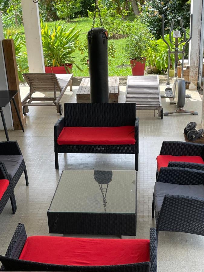 La Colline Business & Tourisme Hotel Le Lamentin Exterior photo